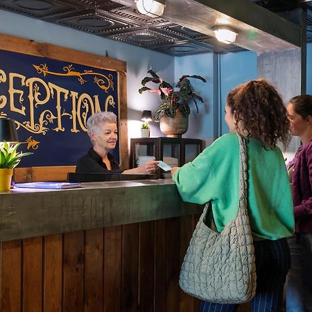 Stayokay Hostel Eindhoven - Blue Collar Bagian luar foto