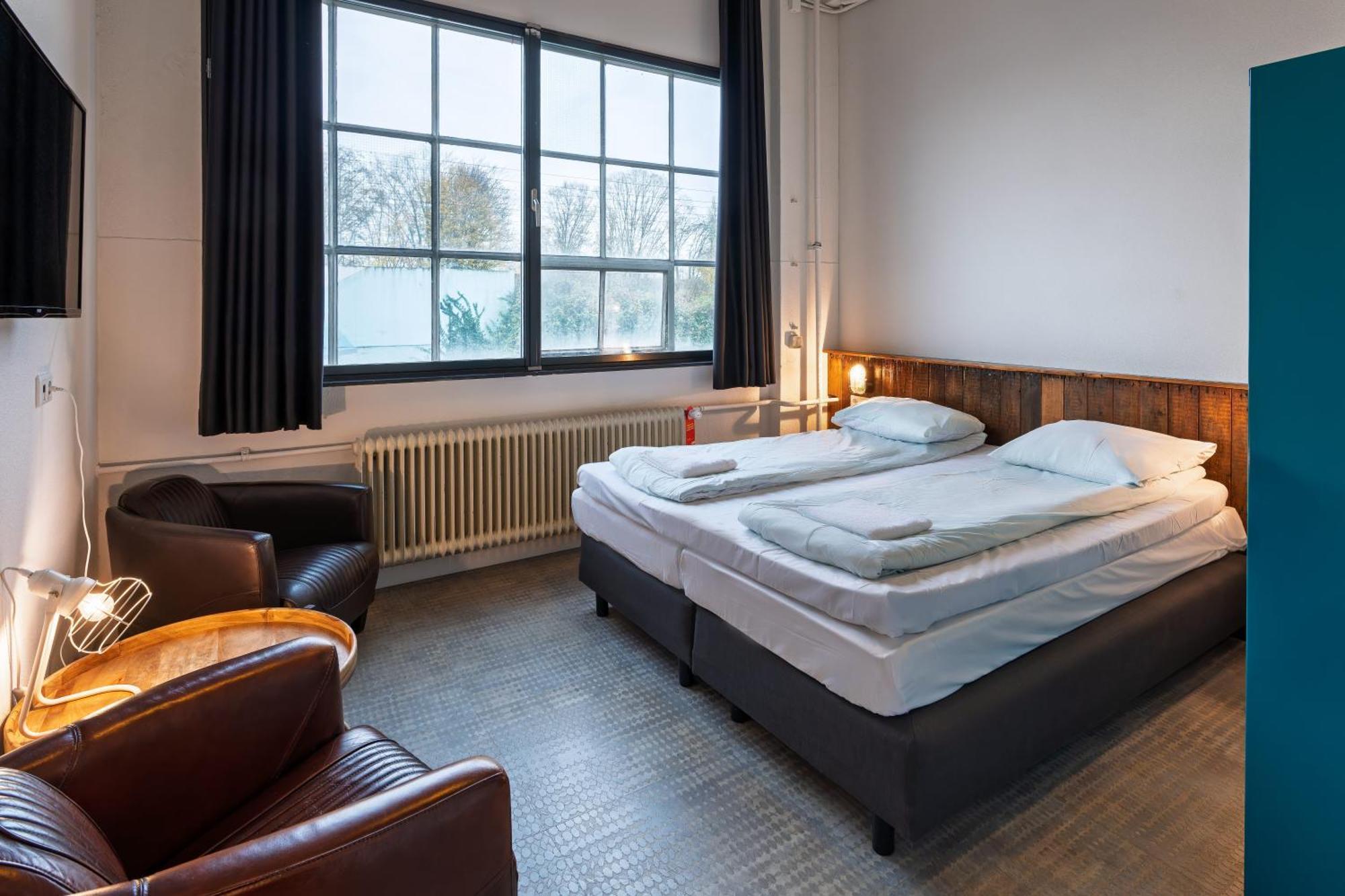 Stayokay Hostel Eindhoven - Blue Collar Bagian luar foto