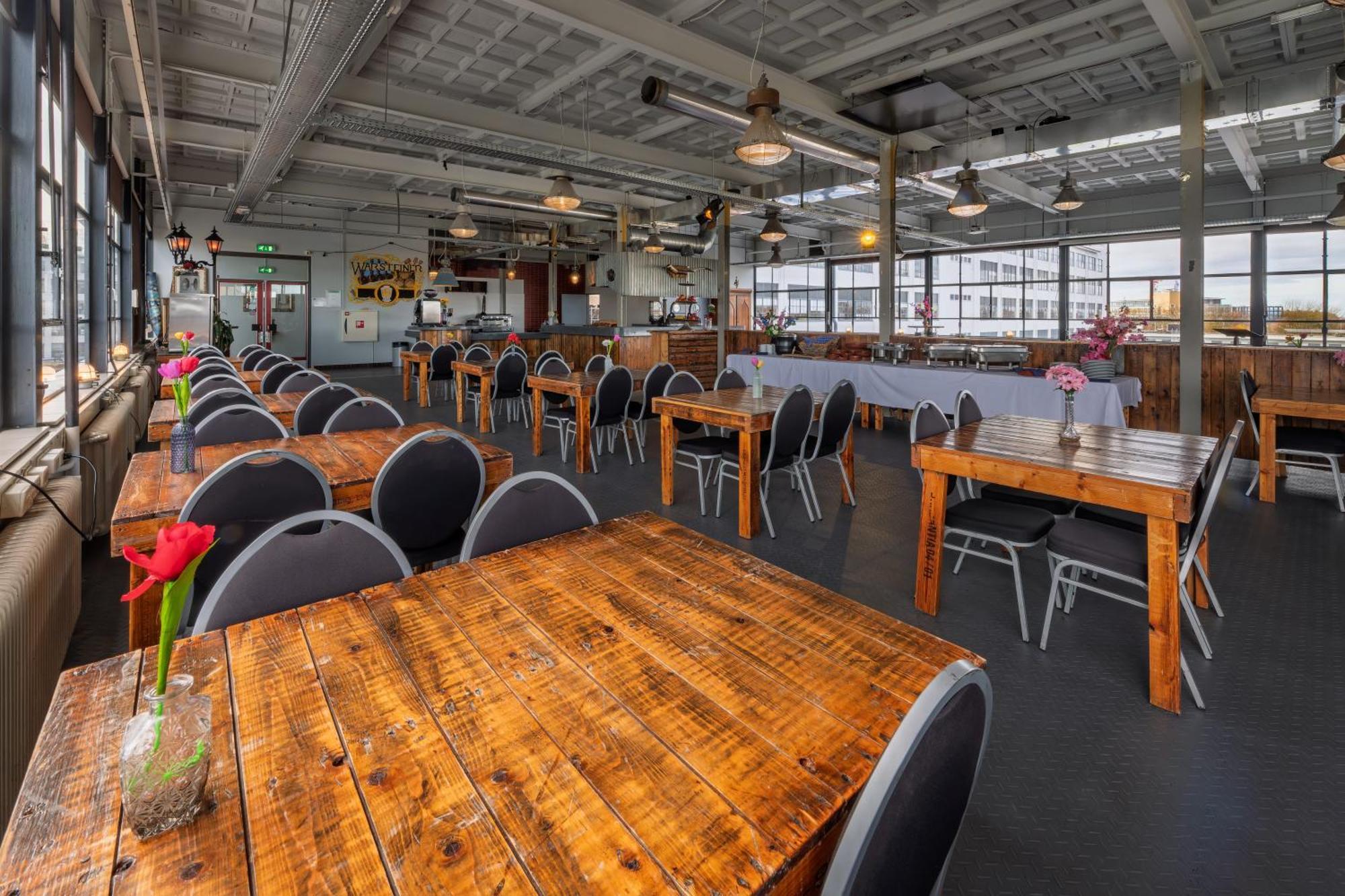Stayokay Hostel Eindhoven - Blue Collar Bagian luar foto