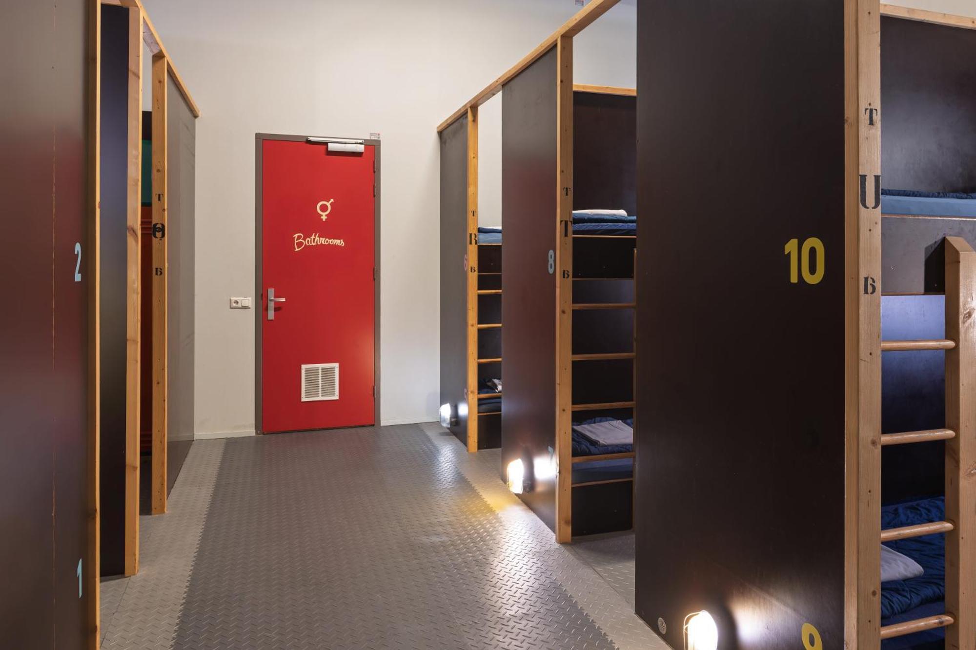 Stayokay Hostel Eindhoven - Blue Collar Bagian luar foto