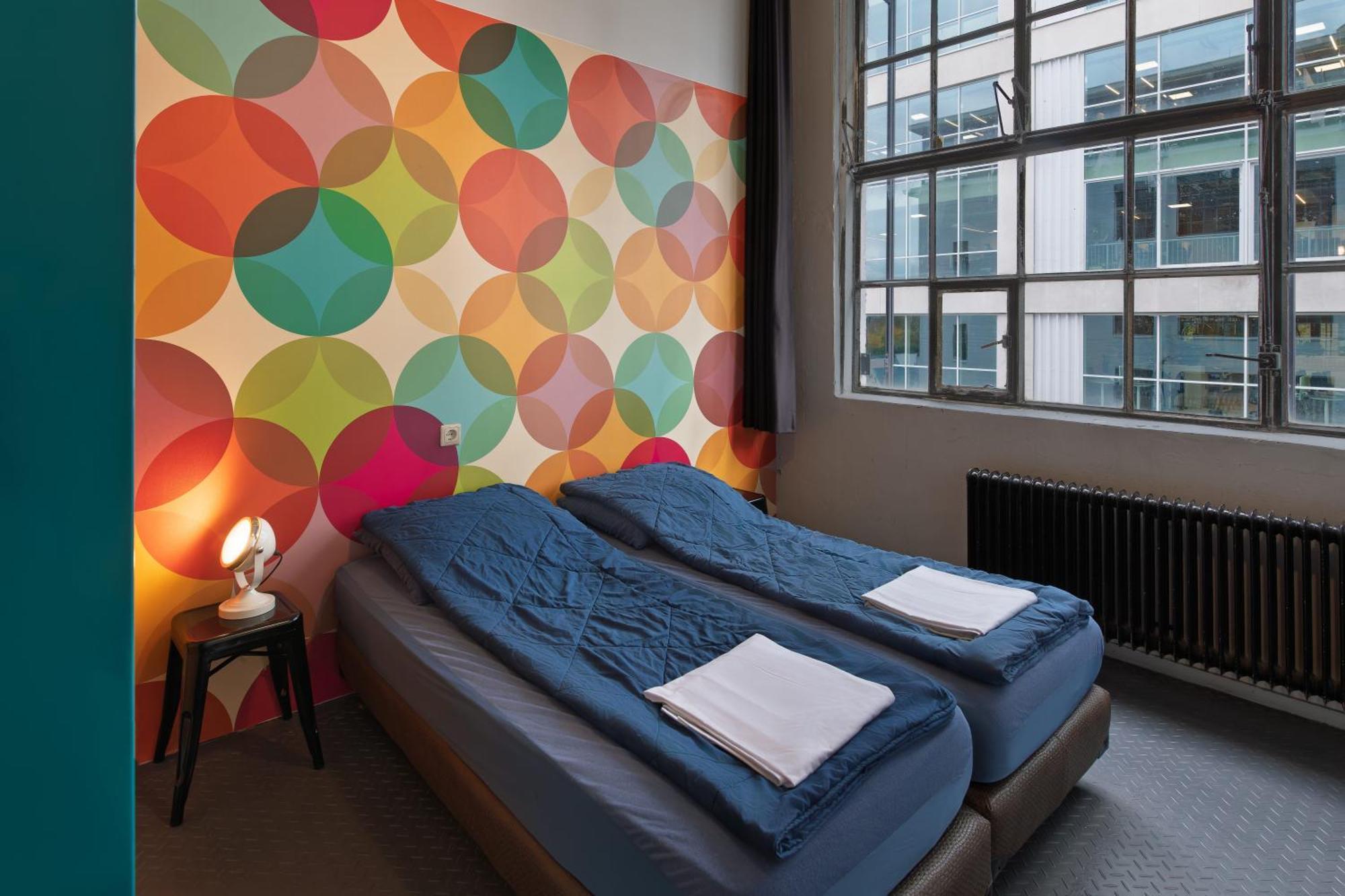 Stayokay Hostel Eindhoven - Blue Collar Bagian luar foto