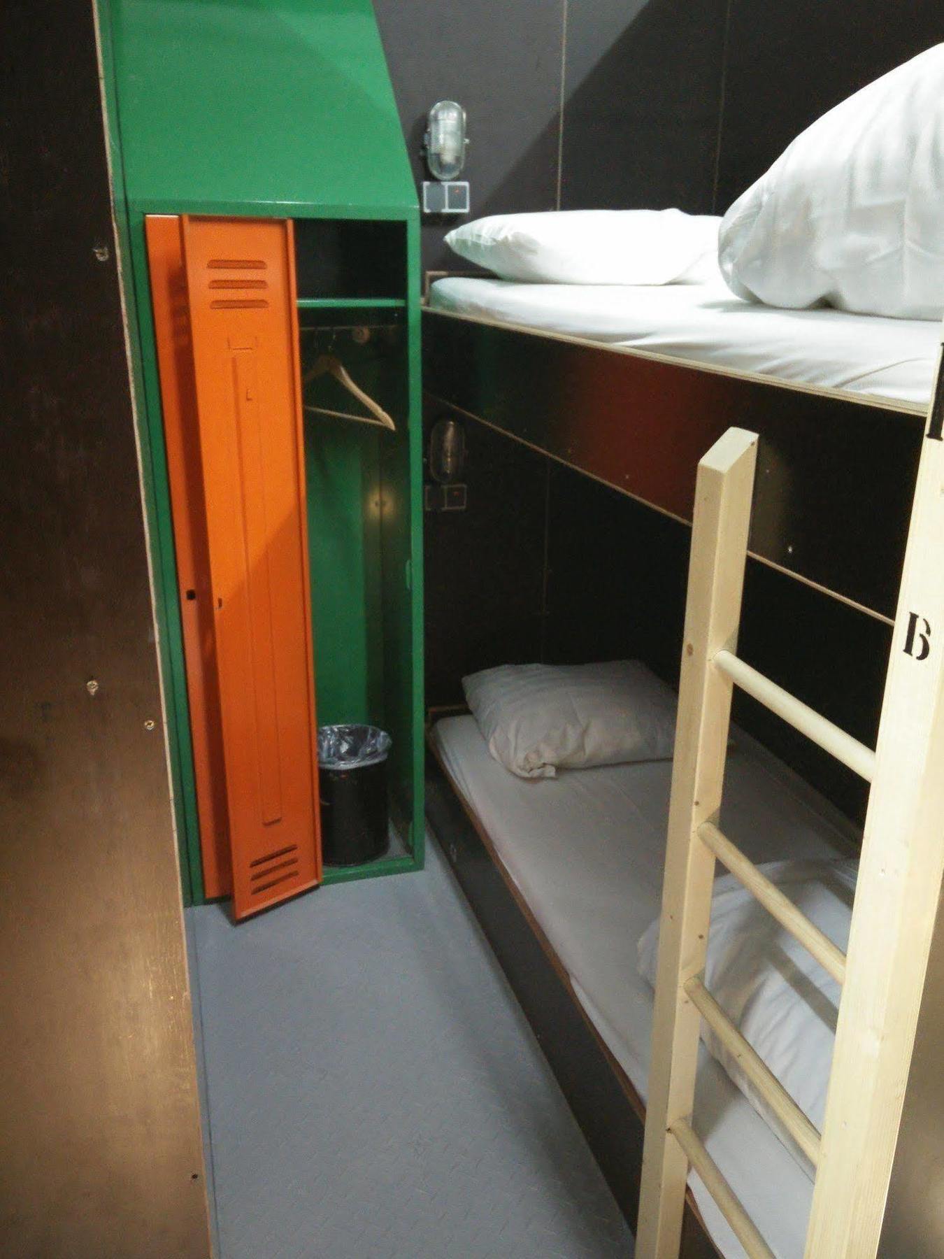 Stayokay Hostel Eindhoven - Blue Collar Bagian luar foto