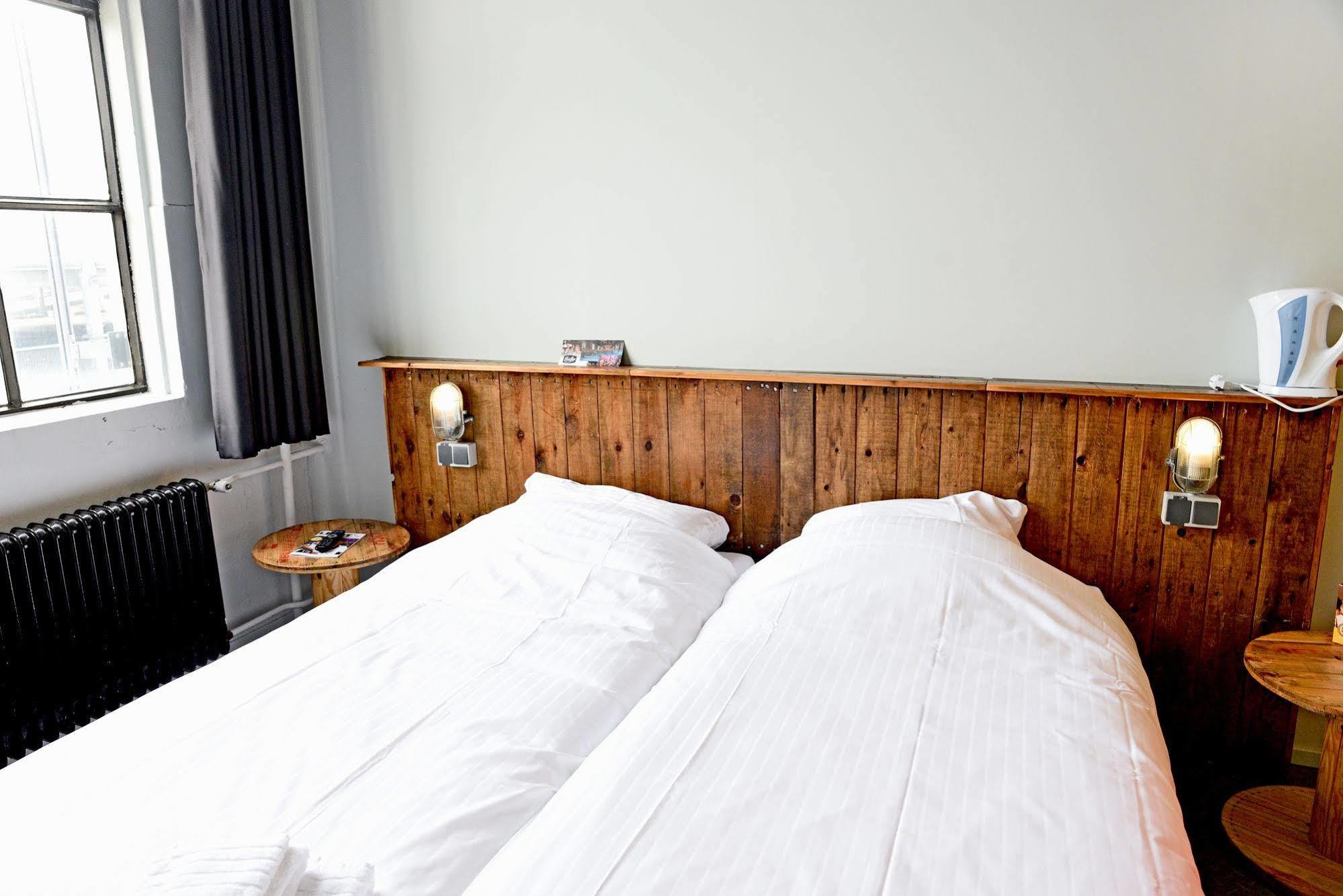Stayokay Hostel Eindhoven - Blue Collar Bagian luar foto